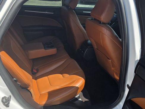 Used 2020 Ford Fusion Titanium FWD image 7