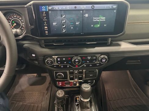 Used 2025 Jeep Gladiator Mojave w/ Safety Group AWD/4WD image 6