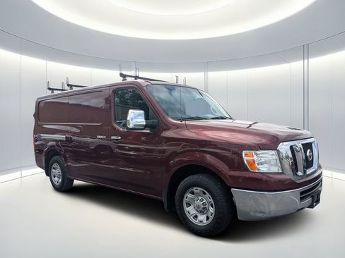 Used 2012 Nissan NV 2500 SV w/ Technology Pkg image 2