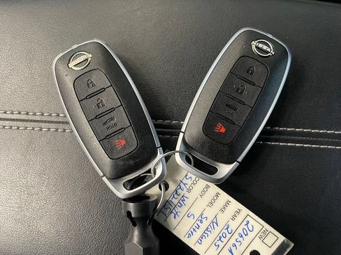 Certified 2025 Nissan Sentra S FWD image 18