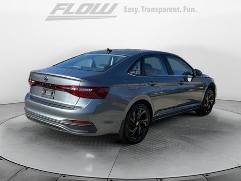 New 2026 Volkswagen Jetta SE image 7