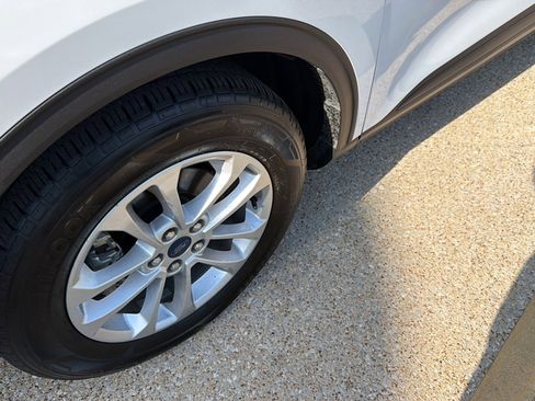 Used 2020 Ford Escape SE FWD image 5