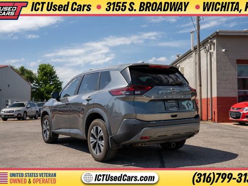 Used 2023 Nissan Rogue SV FWD image 3