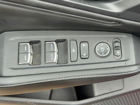 Used 2025 Honda Accord Sport image 15