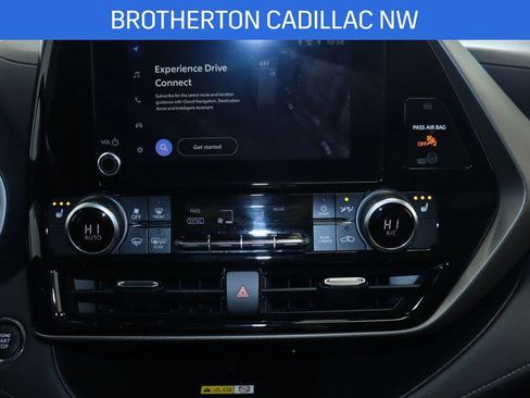Used 2023 Toyota Highlander XLE image 22