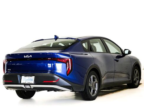 Used 2025 Kia K4 FWD image 6