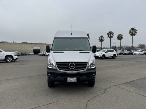 Used 2016 Mercedes-Benz Sprinter 3500 image 4