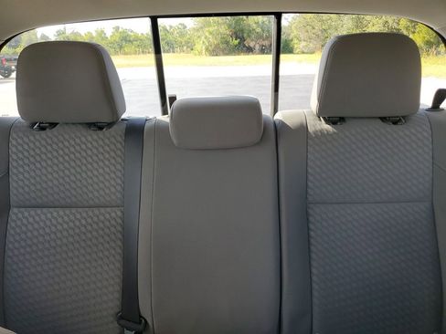 Certified 2022 Toyota Tacoma TRD Off-Road image 13