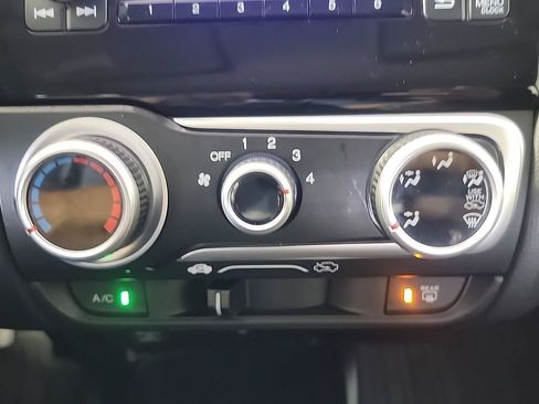 Used 2020 Honda Fit LX image 28