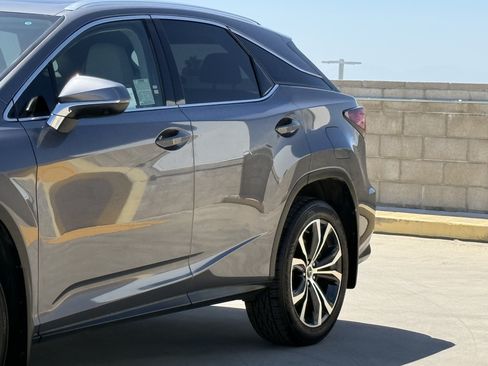 Certified 2022 Lexus RX 350 FWD w/ Premium Package image 9