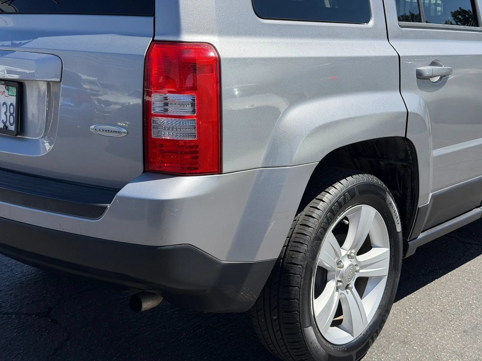 Used 2016 Jeep Patriot Latitude FWD image 18