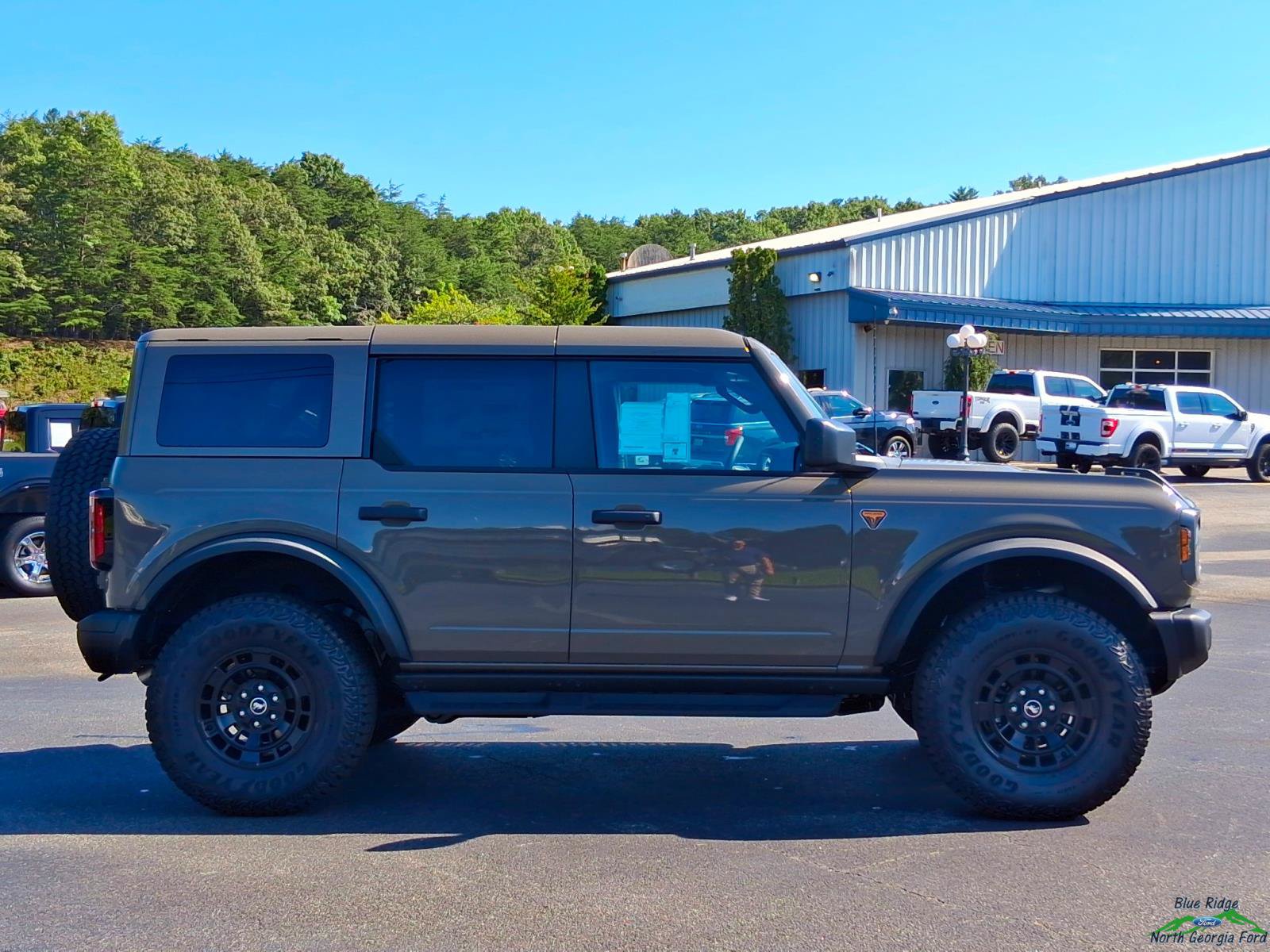 New 2026 Ford Bronco Badlands w/ Sasquatch Package AWD/4WD image 6