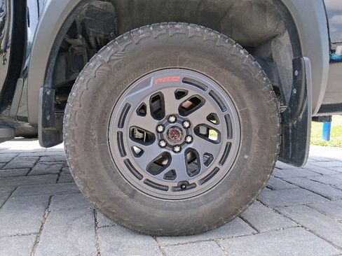 Used 2025 Nissan Frontier PRO-4X w/ Pro Premium Package AWD/4WD image 20