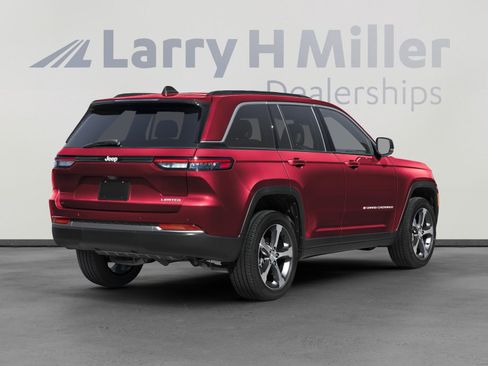New 2026 Jeep Grand Cherokee Limited AWD/4WD image 2