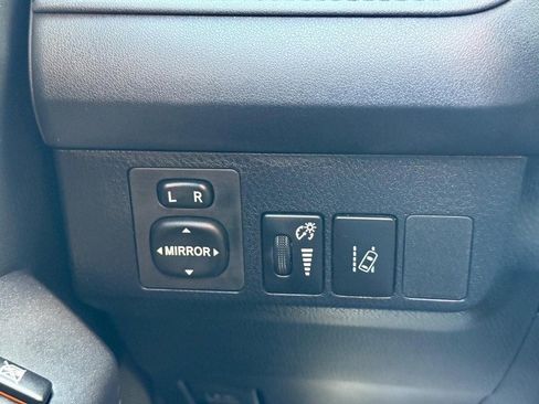 Used 2018 Toyota RAV4 LE w/ All Weather Liner Package image 29