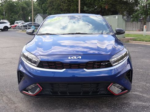 Used 2024 Kia Forte GT FWD image 2