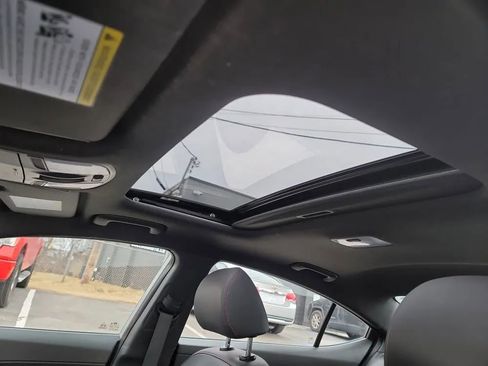 Used 2018 Hyundai Elantra Sport w/ Sport Premium Package 03 FWD image 22