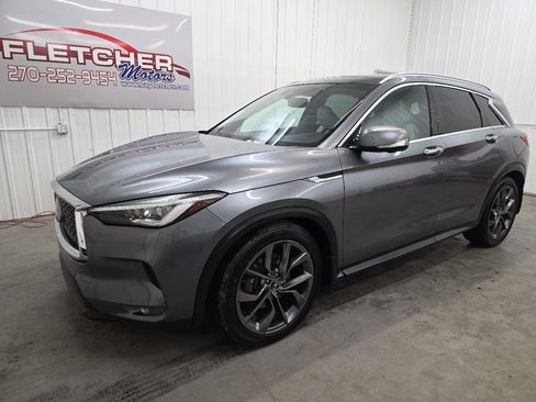 Used 2019 INFINITI QX50 Essential w/ Sensory Package image 2