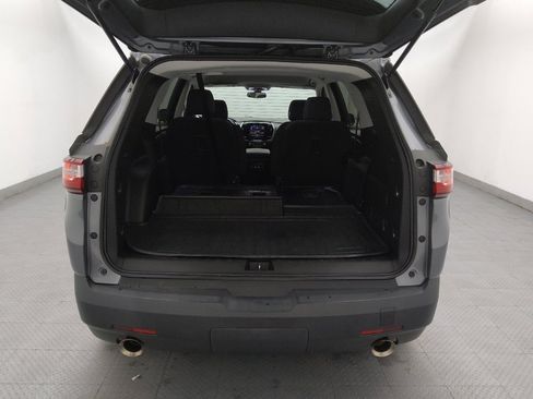 Used 2021 Chevrolet Traverse LT FWD image 29