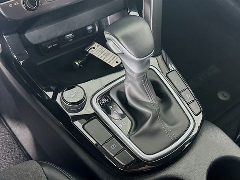 Used 2025 Kia Seltos S FWD image 25