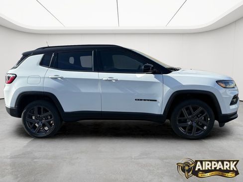 New 2026 Jeep Compass Limited w/ Sun, Sound & Navigation Group AWD/4WD image 8