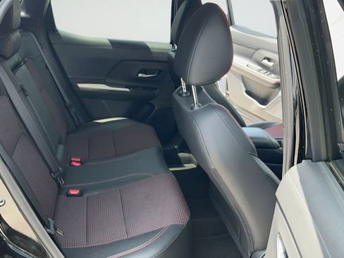 Certified 2025 Nissan Kicks SR FWD image 35