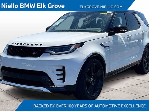 Used 2025 Land Rover Discovery Dynamic SE image 1