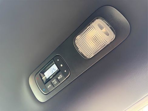Used 2023 Honda Odyssey Sport image 36