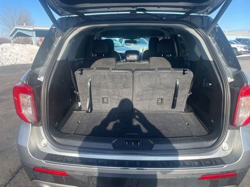 Used 2023 Ford Explorer Limited image 22