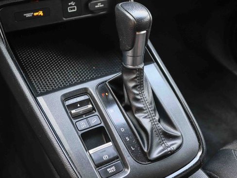 Used 2025 Honda CR-V LX image 26