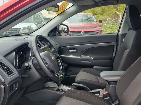 Used 2019 Mitsubishi Outlander Sport ES AWD/4WD image 13