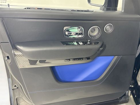 Certified 2022 Rolls-Royce Cullinan Black Badge w/ Dark Exterior Package image 16