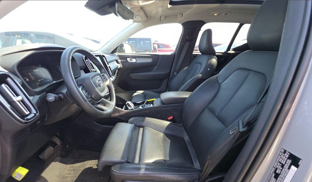 Used 2025 Volvo XC40 B5 Plus w/ Protection Package Premier AWD/4WD image 10