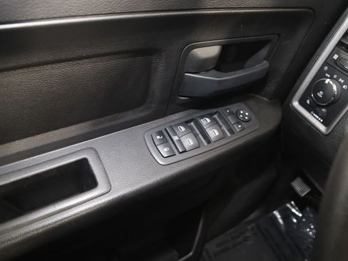 Used 2019 RAM 1500 Express w/ Express Value Package AWD/4WD image 24