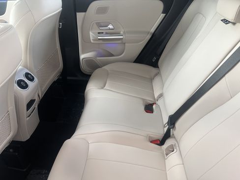 Certified 2025 Mercedes-Benz GLA 250 image 25