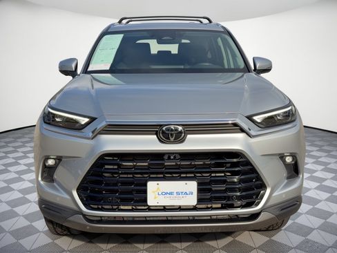 Used 2024 Toyota Grand Highlander FWD image 6