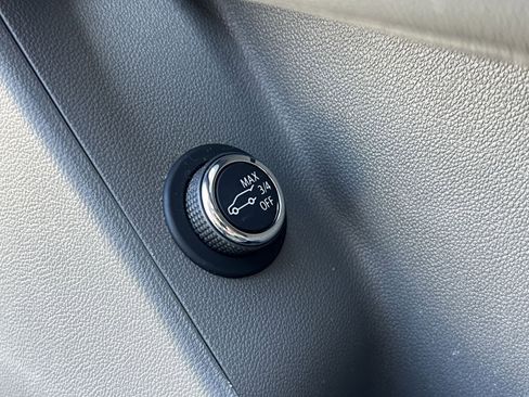 Used 2020 Cadillac XT5 Premium Luxury image 14