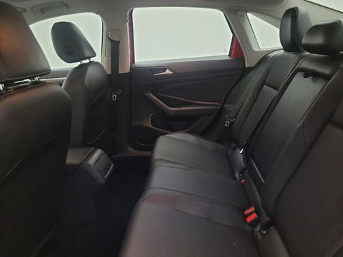Used 2020 Volkswagen Jetta SE w/ SE Cold Weather Package FWD image 18