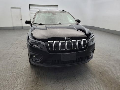 Used 2019 Jeep Cherokee Latitude Plus w/ Comfort/Convenience Group AWD/4WD image 14