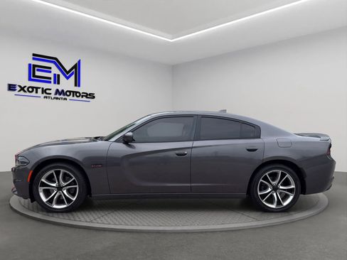 Used 2016 Dodge Charger R/T RWD image 2