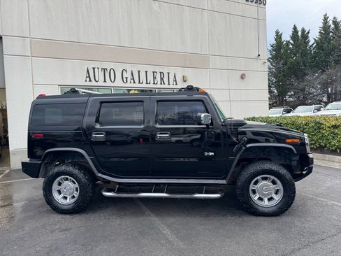 Used 2005 HUMMER H2 w/ Preferred Equipment Group image 4