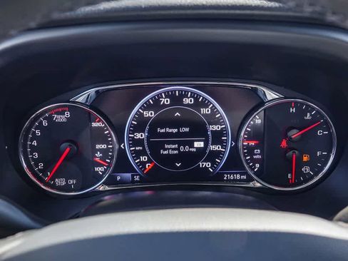 Used 2023 GMC Acadia AT4 w/ Technology Package image 23