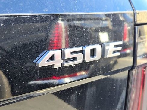 New 2026 Cadillac Optiq Luxury 1 image 10