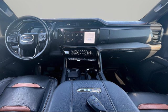 Used 2024 GMC Sierra 2500 AT4 w/ AT4 Premium Plus Package AWD/4WD image 14
