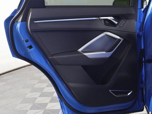 Used 2020 Audi Q3 2.0T Premium Plus w/ Premium Plus Package image 13