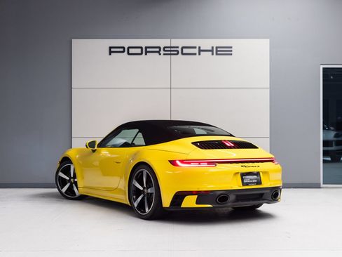 Certified 2022 Porsche 911 Carrera S RWD image 5