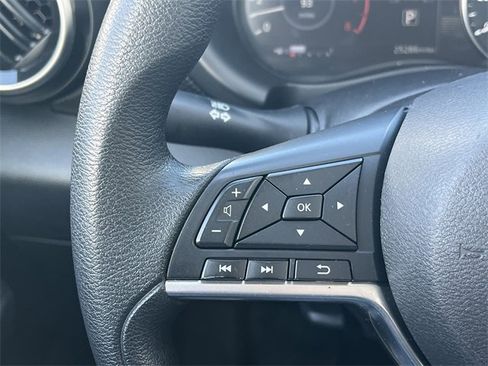 Used 2023 Nissan Kicks SV image 11