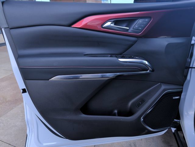 Used 2026 Chevrolet Traverse RS w/ LPO, Floor Liner Package AWD/4WD image 13