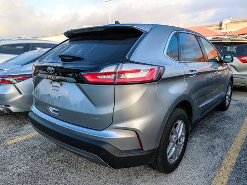 Used 2023 Ford Edge SEL AWD/4WD image 7