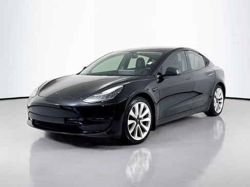 Used 2018 Tesla Model 3 Long Range RWD image 1